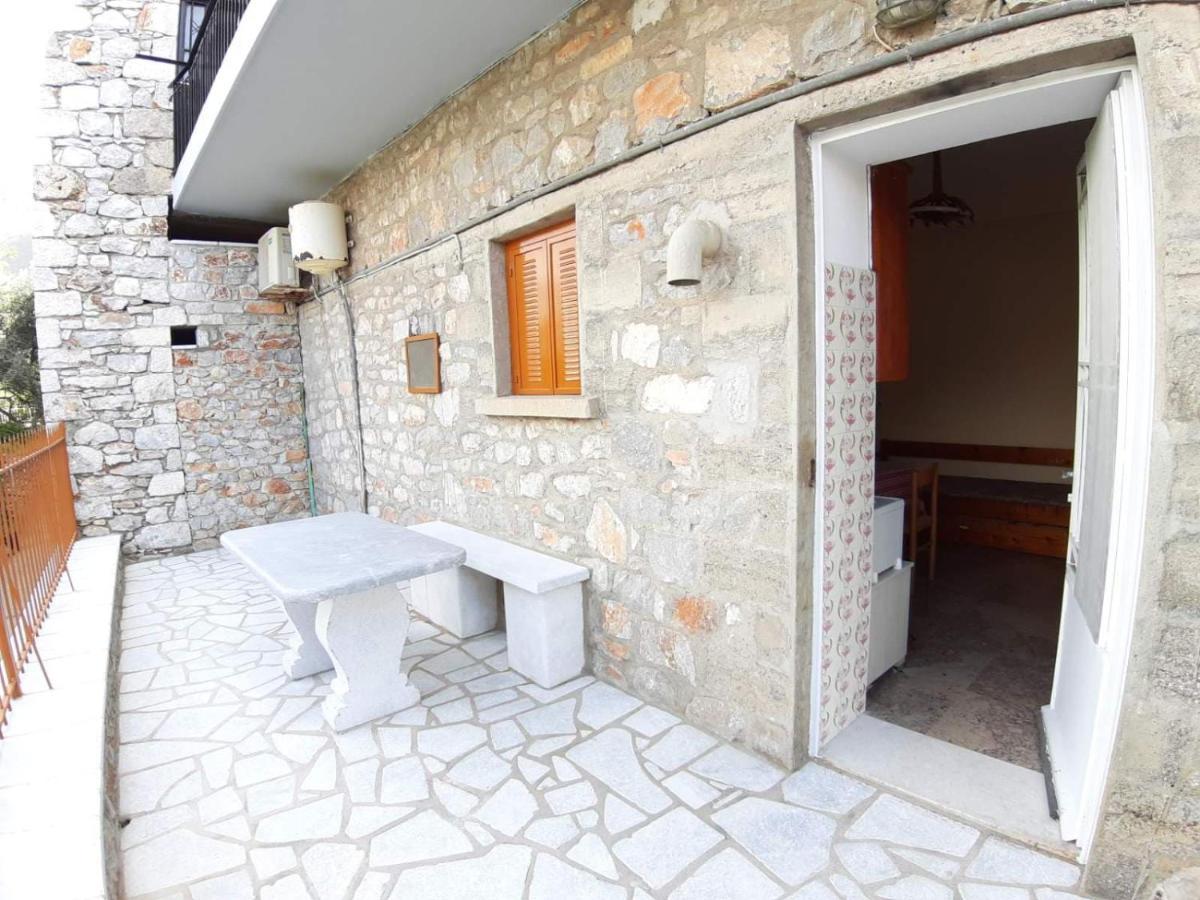 Traditional House Alepis In Areopolis 外观 照片